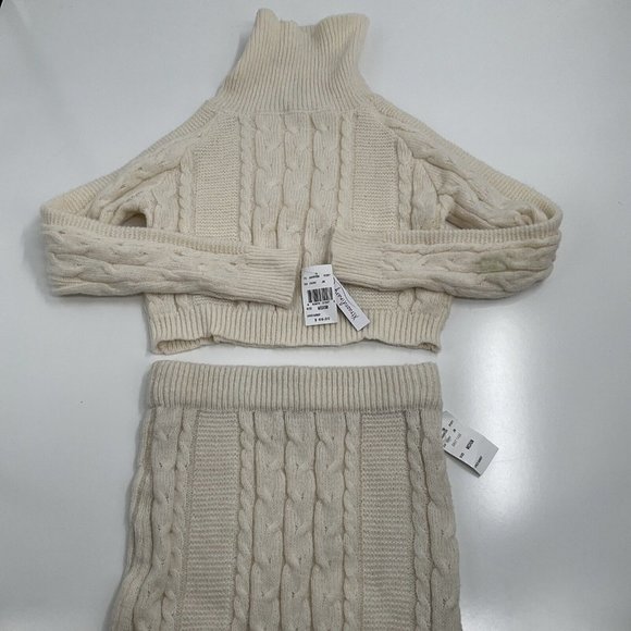 Xtraordinary 2 Piece Long Sleeve Turtle Neck Chunky Knit Sweater & Skirt… - Picture 5 of 16